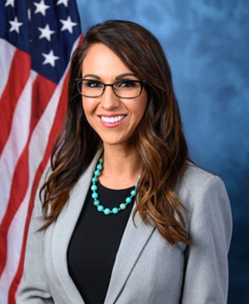 Official portrait of Lauren Boebert