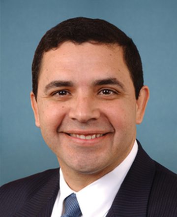 Official portrait of Henry Cuellar