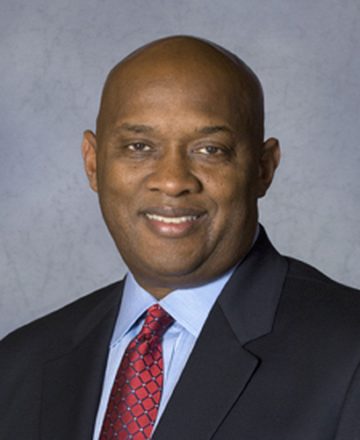 Official portrait of Dwight Evans