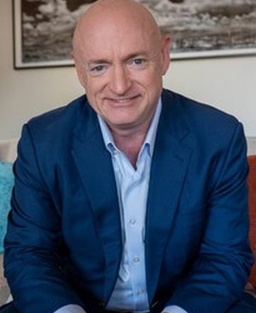 Official portrait of Mark Kelly