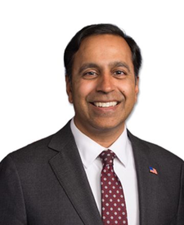 Official portrait of Raja Krishnamoorthi