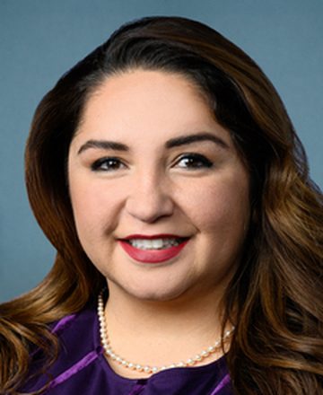 Official portrait of Delia C. Ramirez