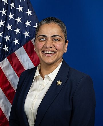 Official portrait of Aisha Wahab