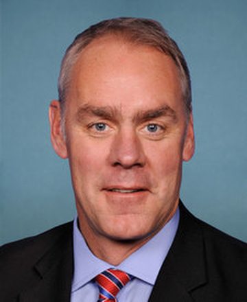 Official portrait of Ryan K. Zinke