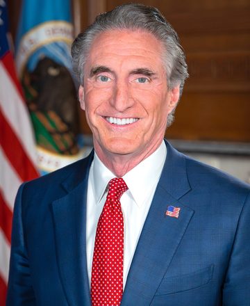 Official portrait of Doug Burgum